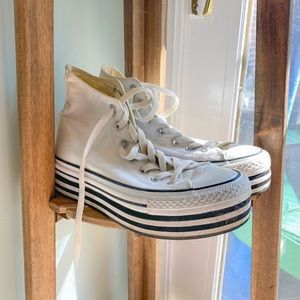Platform High-Top Converse Size 8